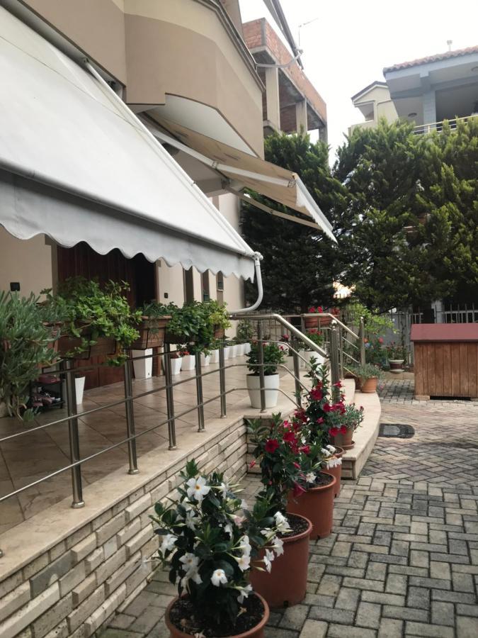 Guest House Il Palazzo Durrës Exteriér fotografie